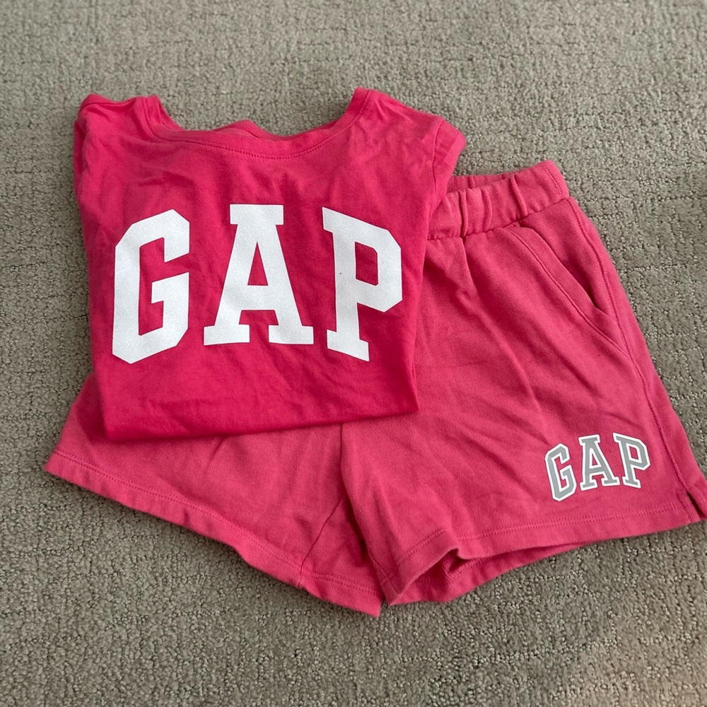 GAP Vibrant Pink Tee and Shorts Combo